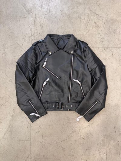 Campera de Cuero Negro