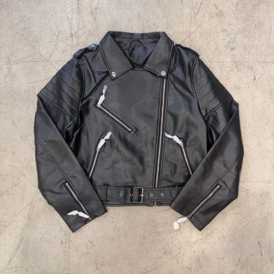 Campera de Cuero Negro