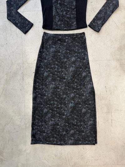 Pollera larga con tajo de algodón batik