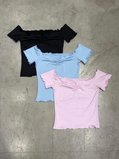 Remera Manga Corta  Hombros Descubiertos de Microfibra