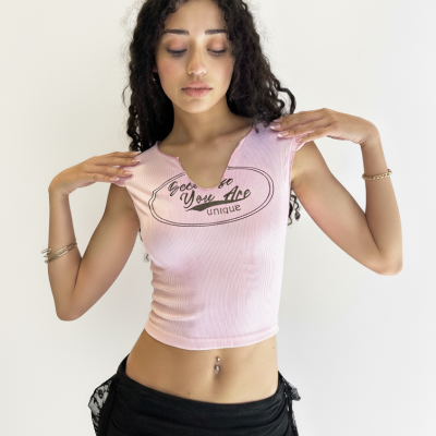 Remera crop tee estampado de morley