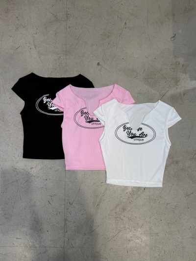 Remera crop tee estampado de morley