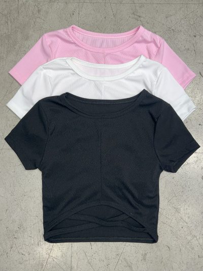 Remera crop tee manga corta coyareta cruzada - Imagen 2