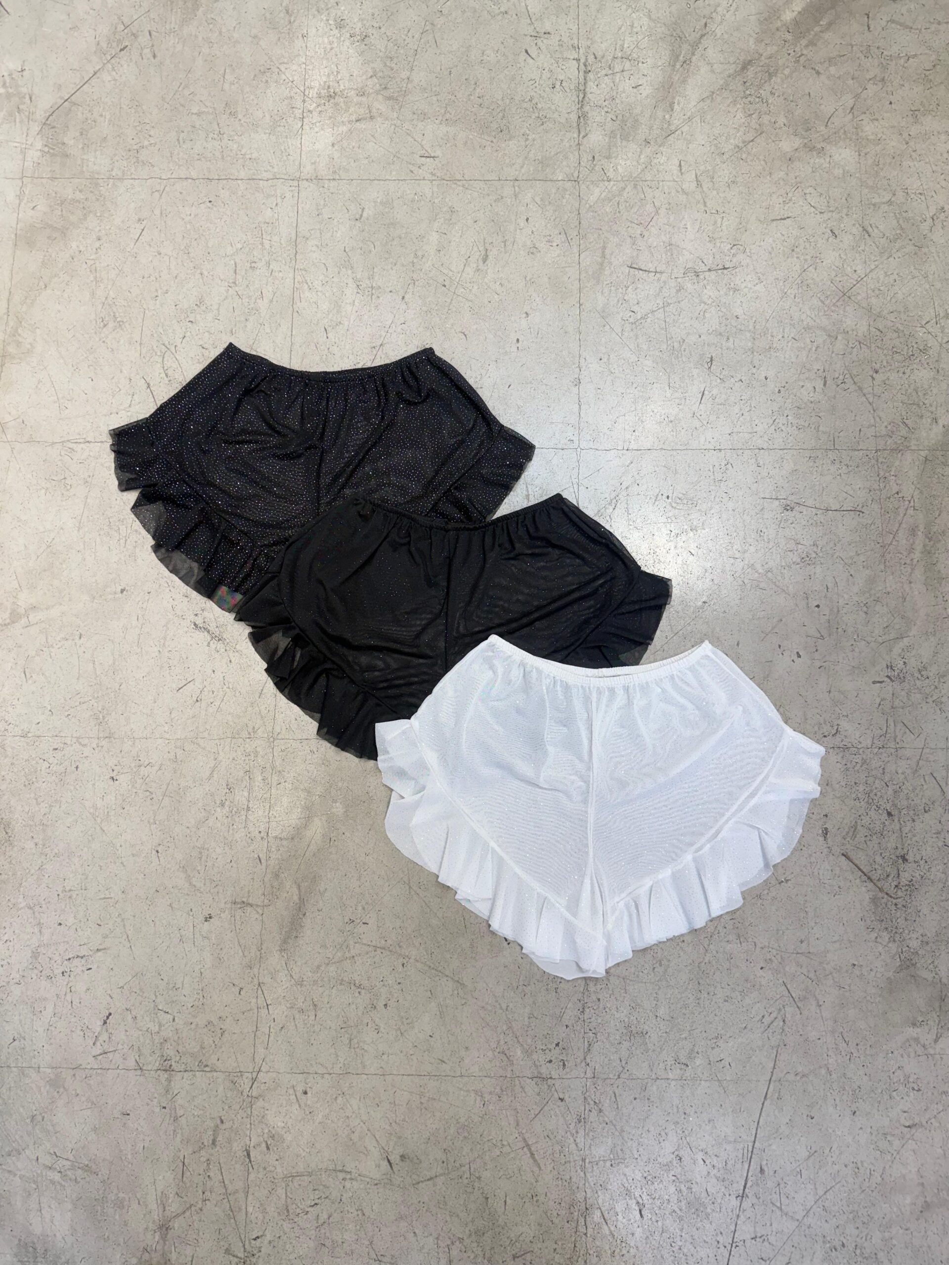 Short con volados (microtul glitter)