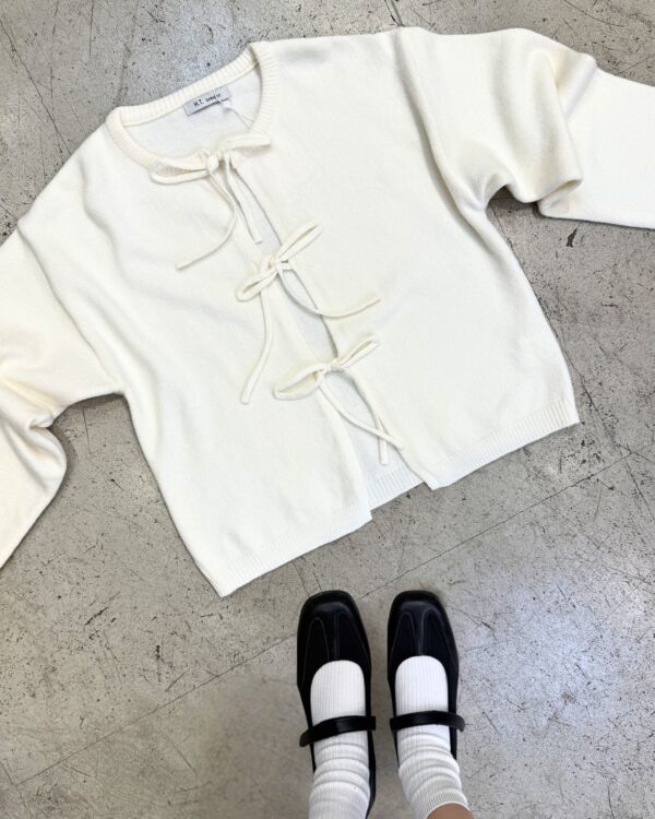 Cardigan c. Tiras (sweater)