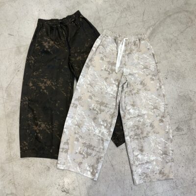 Pantalon Barrel Gabardina Batik