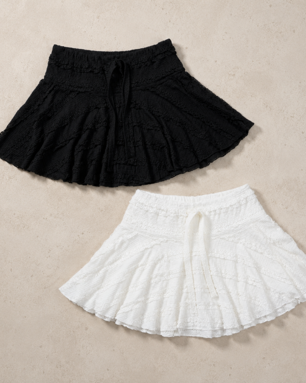 Pollera Volada c. Short de Encaje